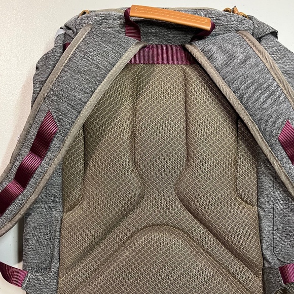 Eddie Bauer backpack/daypack/laptop bag, brand new no tags - Picture 5 of 11